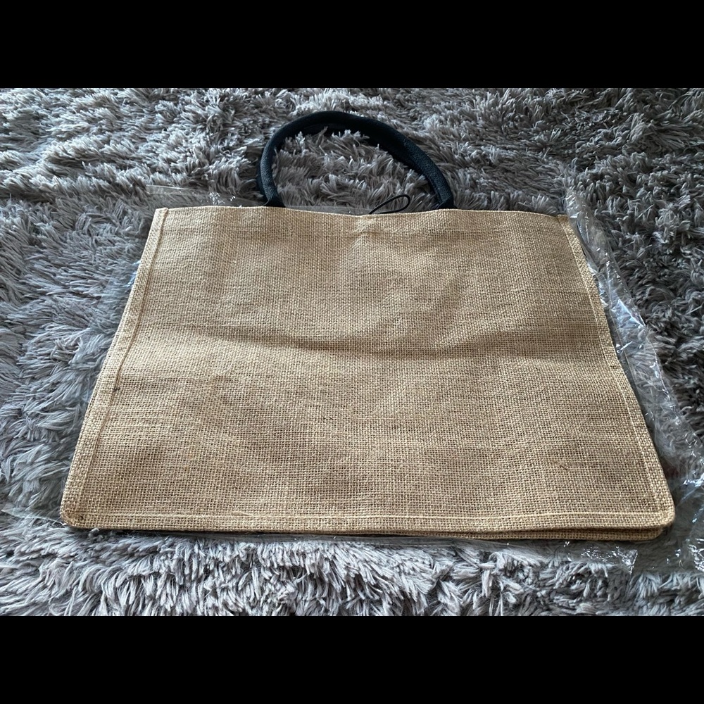 Jessie James Decker. Kittenish Tote.